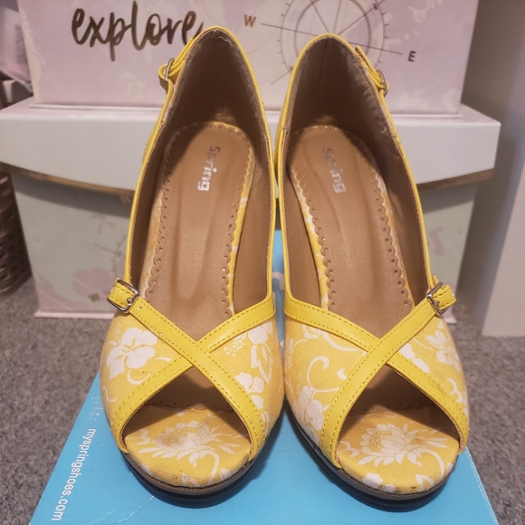 Peep toe heels - Picture 2 of 3